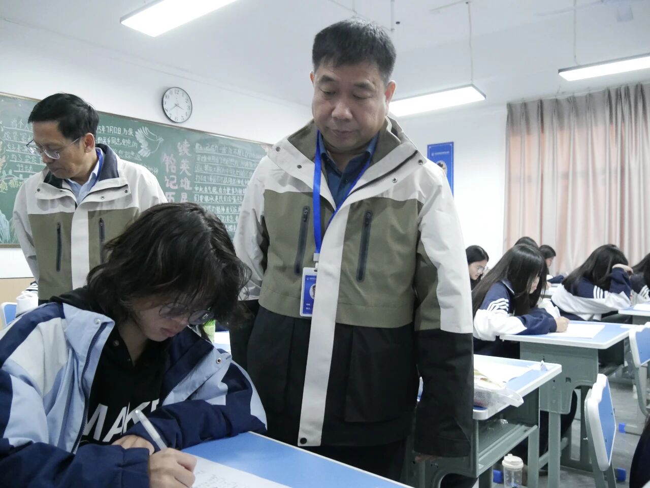 微信图片_2025-11-26_150934_490.jpg