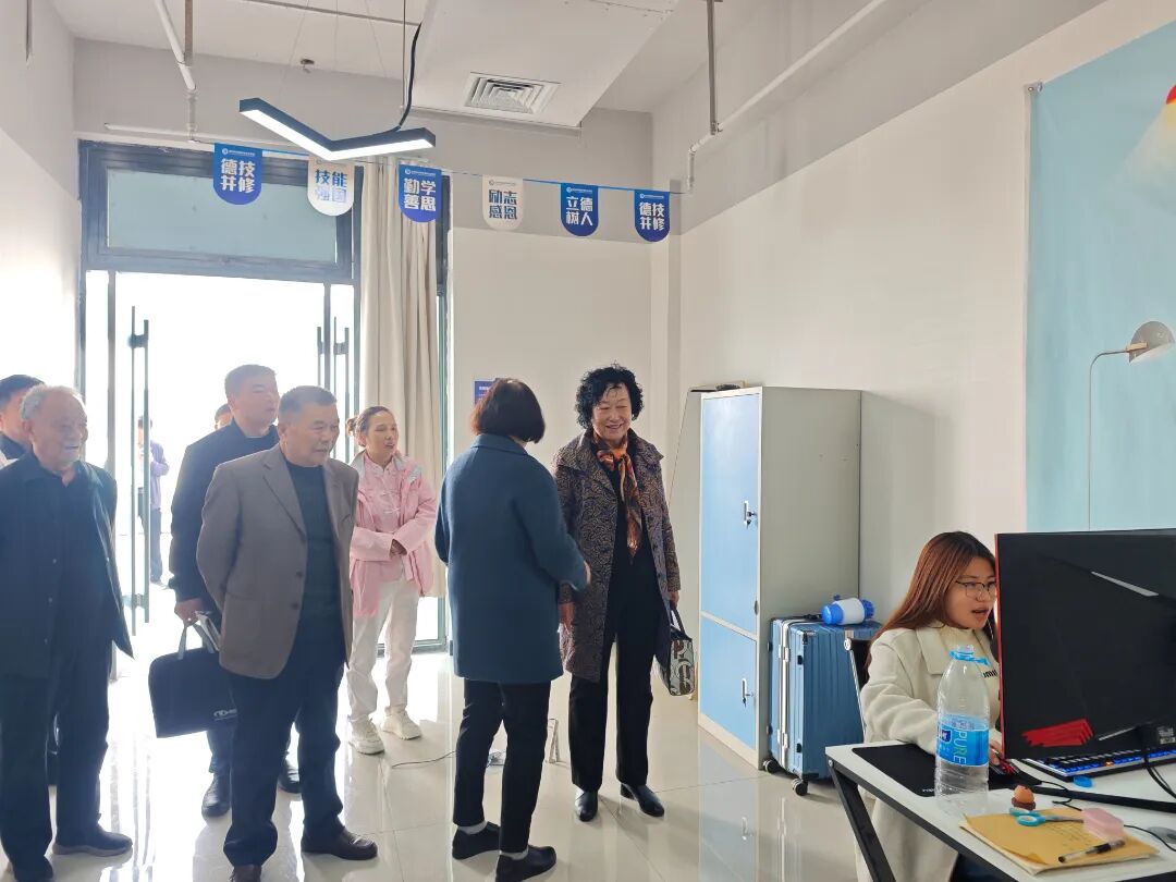 微信图片_2025-11-26_152156_080.jpg